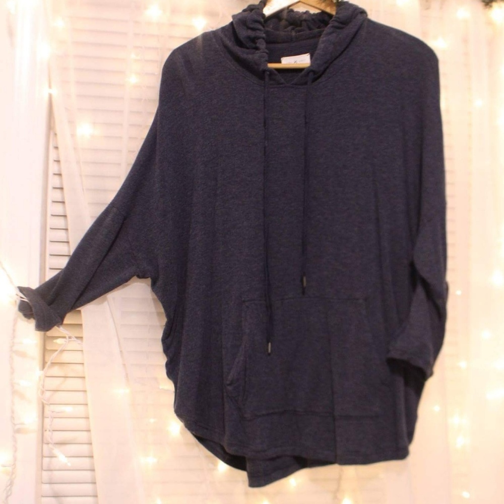 Lou & gray signature soft dolman style hoodie
